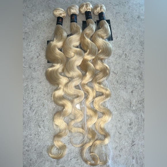 100% HUMAN HAIR 613 BODY WAVE DEAL (28”/28”/30”/30”) - Picture 1 of 6